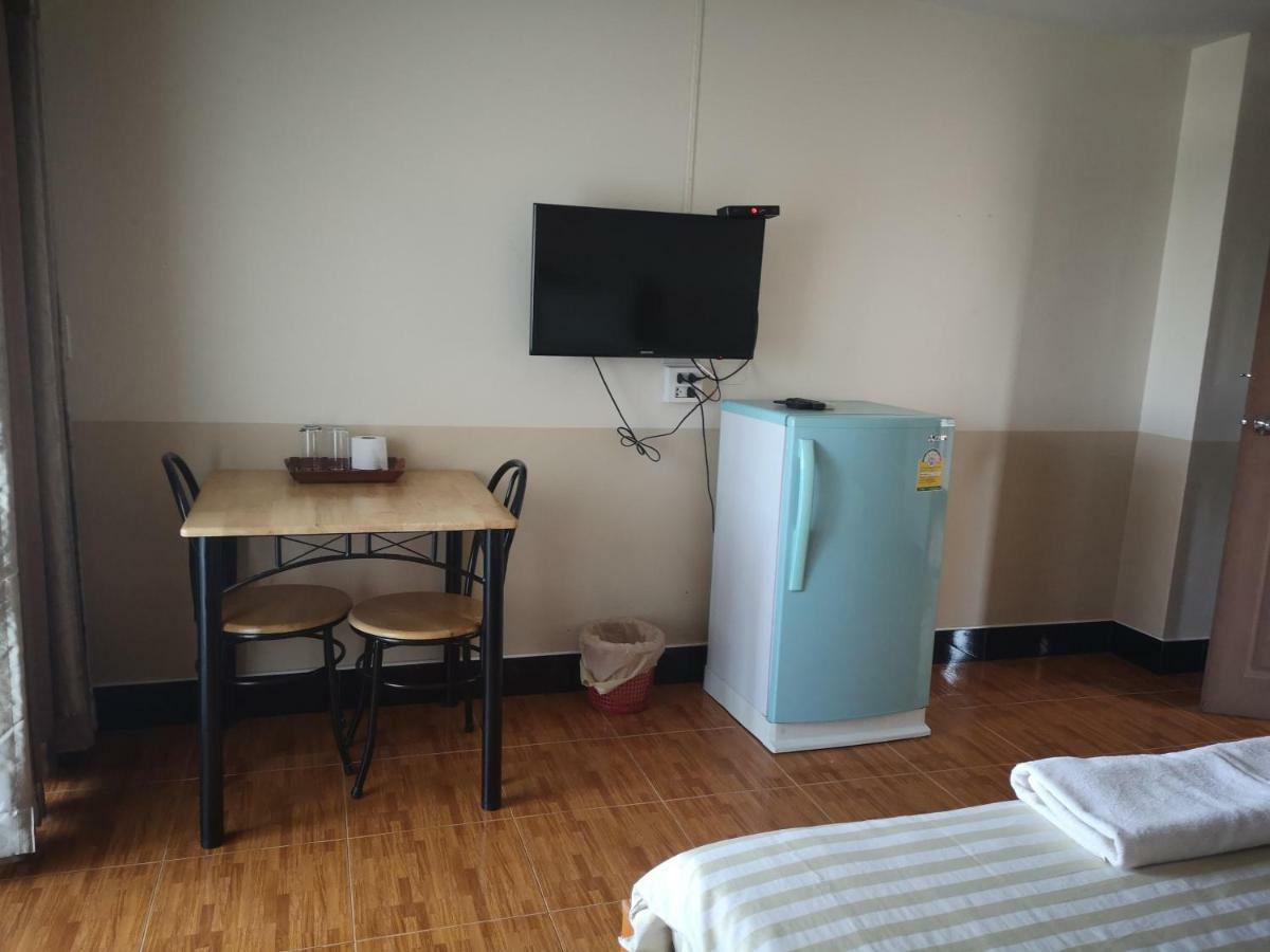 Sab Suwarn Mansion Hotell Suphanburi Exteriör bild