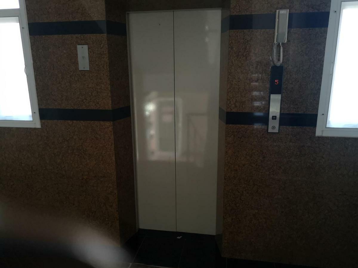 Sab Suwarn Mansion Hotell Suphanburi Exteriör bild