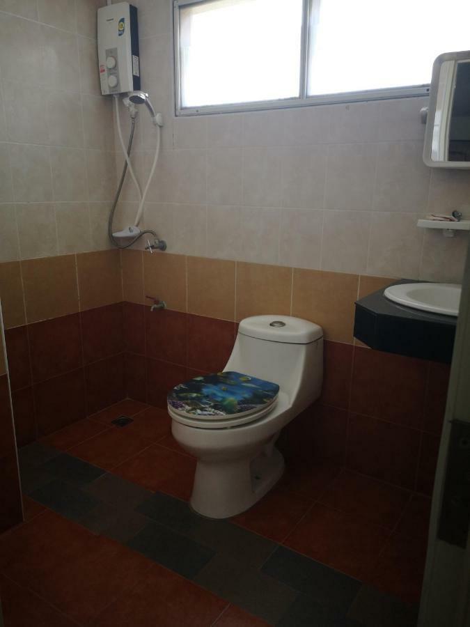 Sab Suwarn Mansion Hotell Suphanburi Exteriör bild